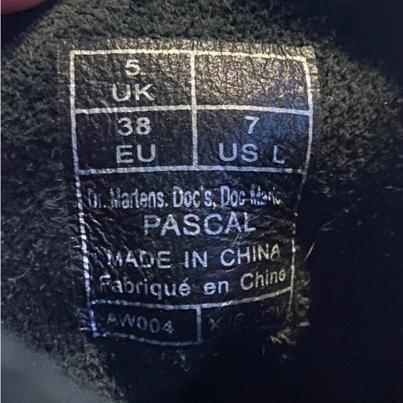 Doc Martens size 7 womens - Picture 6 of 6